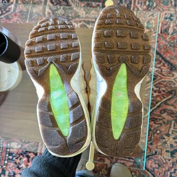 Limited edition pineapple Nike max airs - Picture 4 of 7